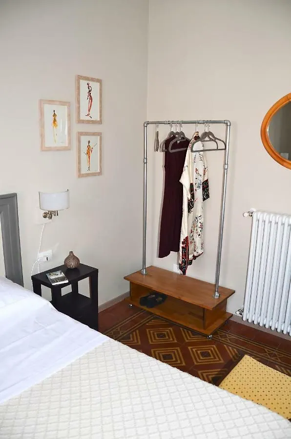 L'Atelier Apartment Milan 0*,  Italy